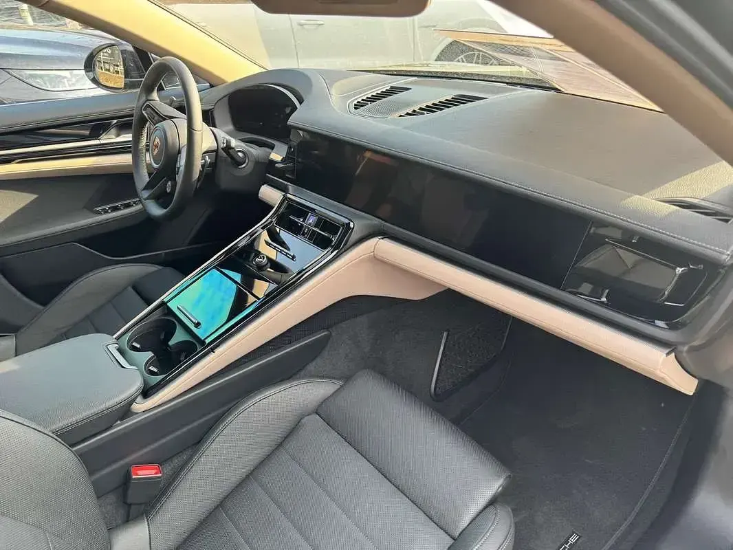Usata Porsche Panamera 354 CV (260 kW) 2025 Utilitaria
