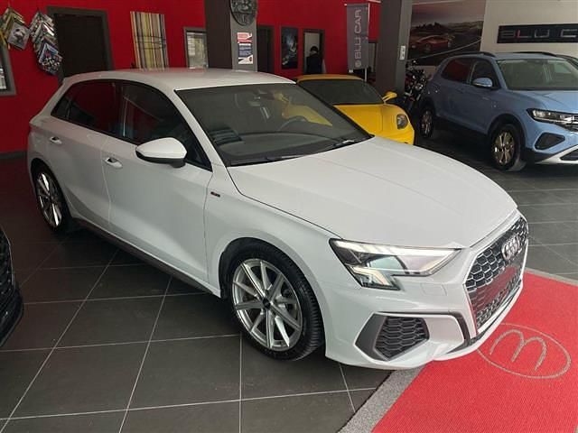 Usata Audi A3 S-Line 300 CV (220 kW) 2023 Bianco(met.) Berlina