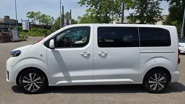 Usata Toyota Proace Verso Executive 150 CV (110 kW) 2020 Bianco Station wagon
