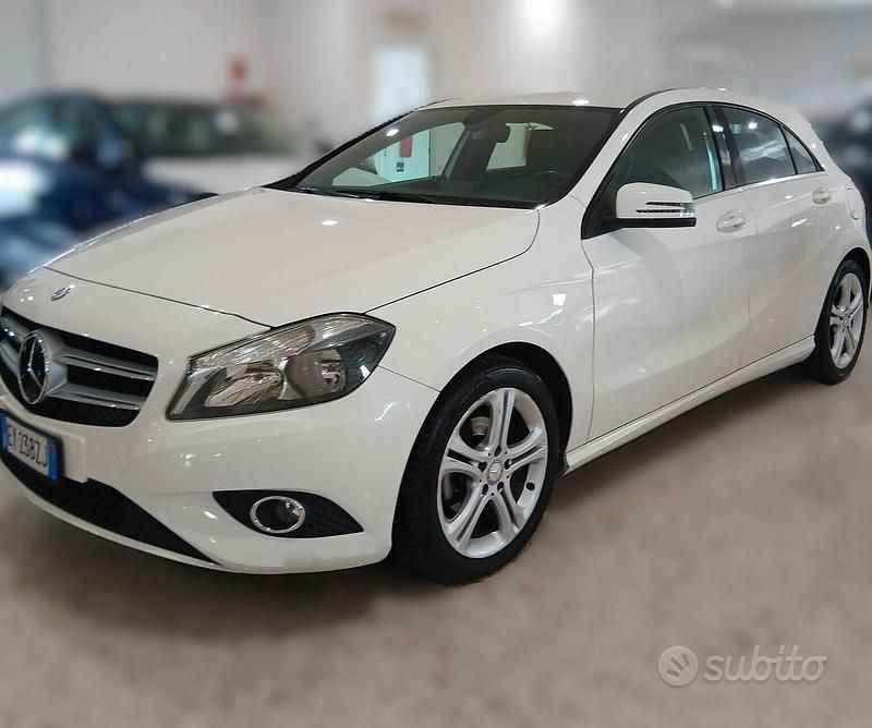 Usata Mercedes A180 Premium 109 CV (80 kW) 2015 Bianco Berlina