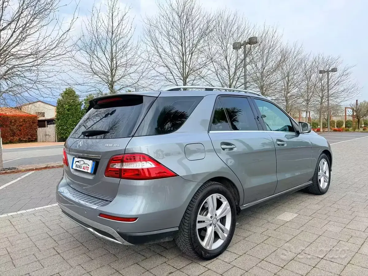 Usata Mercedes ML250 204 CV (150 kW) 2013 Grigio SUV