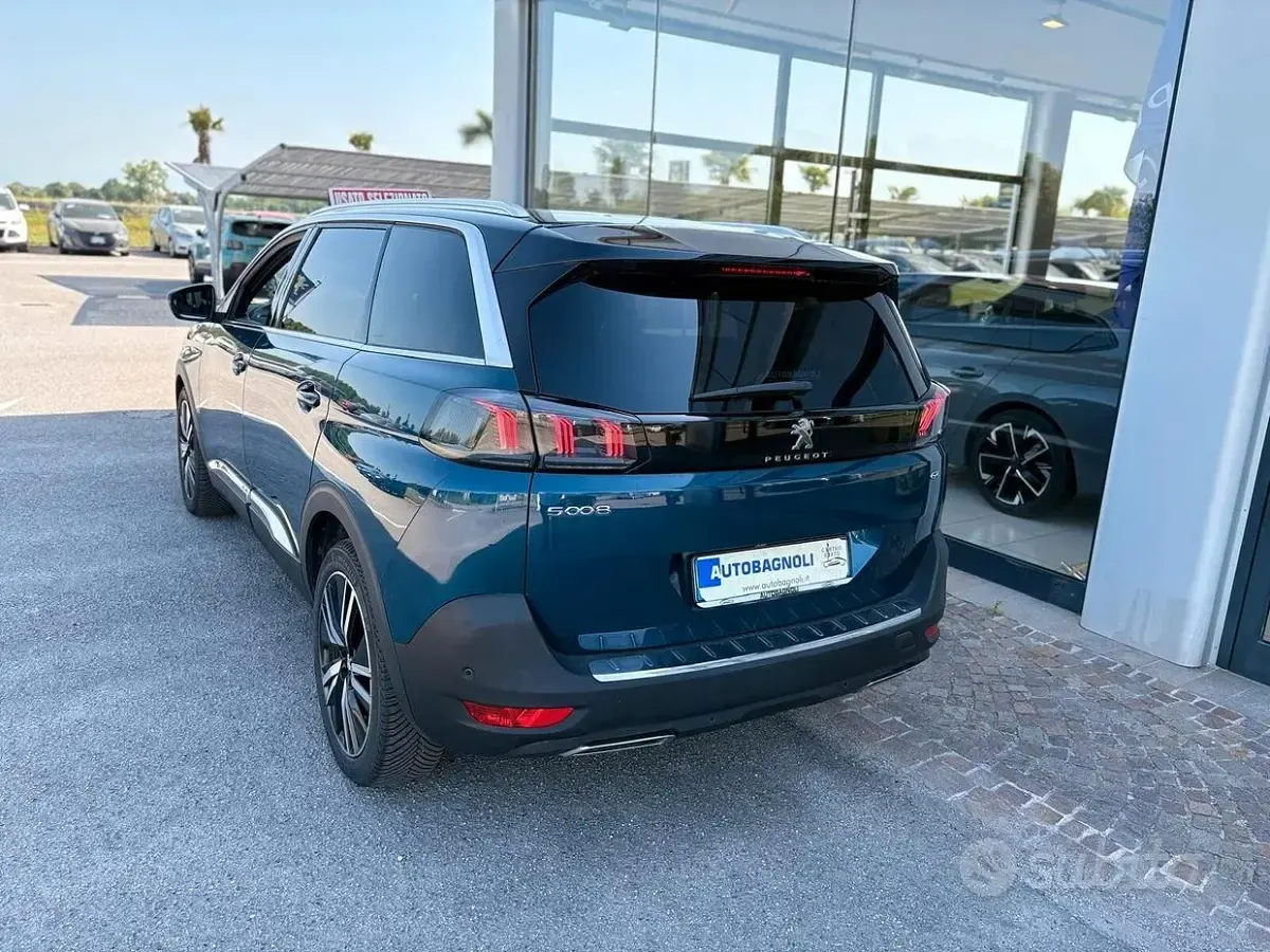 Usata Peugeot 5008 GT 131 CV (96 kW) 2021 Blu SUV