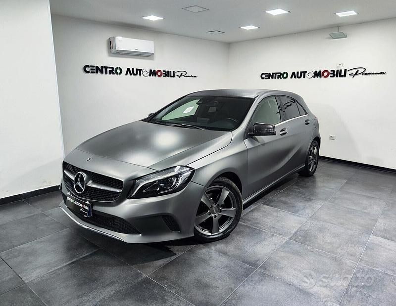 Usata Mercedes A200 Premium 136 CV (100 kW) 2018 Grigio Berlina