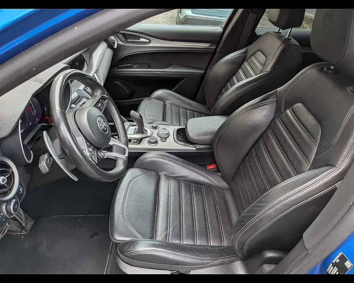 Usata Alfa Romeo Stelvio Veloce 210 CV (154 kW) 2023 Blu SUV