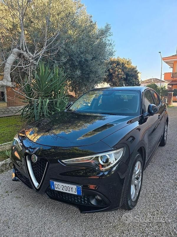 Usata Alfa Romeo Stelvio 190 CV (139 kW) 2020 Nero SUV