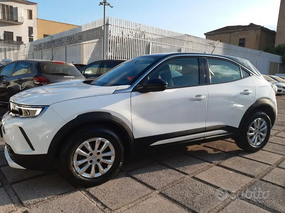 Usata Opel Mokka Edition 110 CV (80 kW) 2021 Bianco SUV