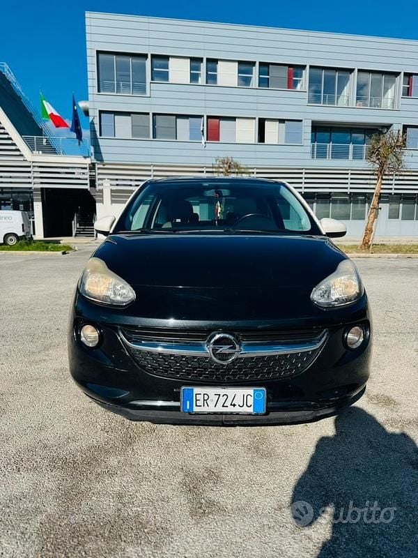 Usata Opel Adam 87 CV (63 kW) 2015 Nero Utilitaria