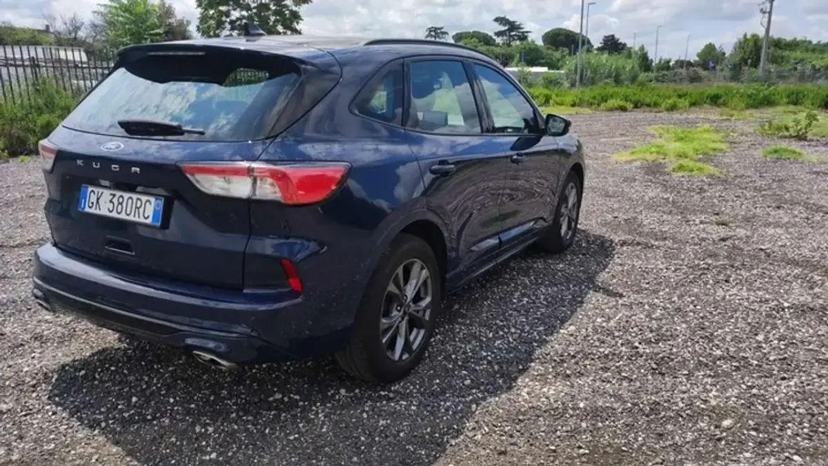 Usata Ford Kuga ST-Line X 120 CV (88 kW) 2022 Blu/azzurro SUV