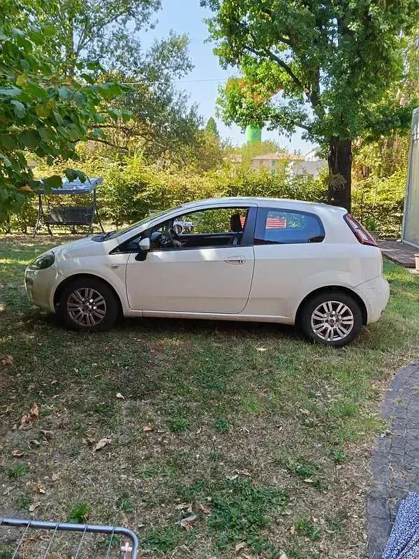 Usata Fiat Grande Punto S 69 CV (50 kW) 2012 Utilitaria