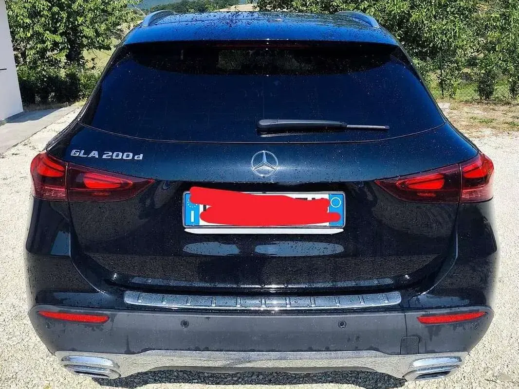 Usata Mercedes GLA200 Advanced Plus 150 CV (110 kW) 2024 Nero SUV