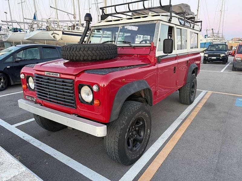 Usata Land Rover Defender 113 CV (83 kW) 1981 Rosso Station wagon