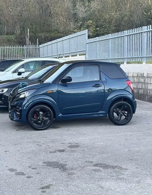 Usata Ligier JS50 2023 Blu/azzurro Utilitaria