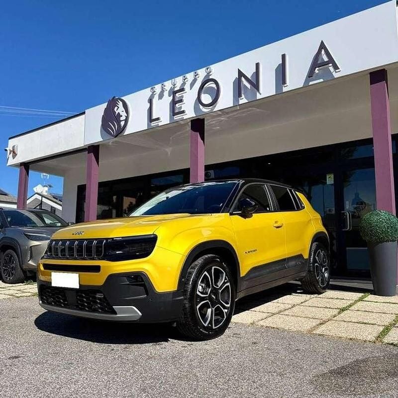 Usata Jeep Avenger Summit 101 CV (74 kW) 2023 Oro SUV