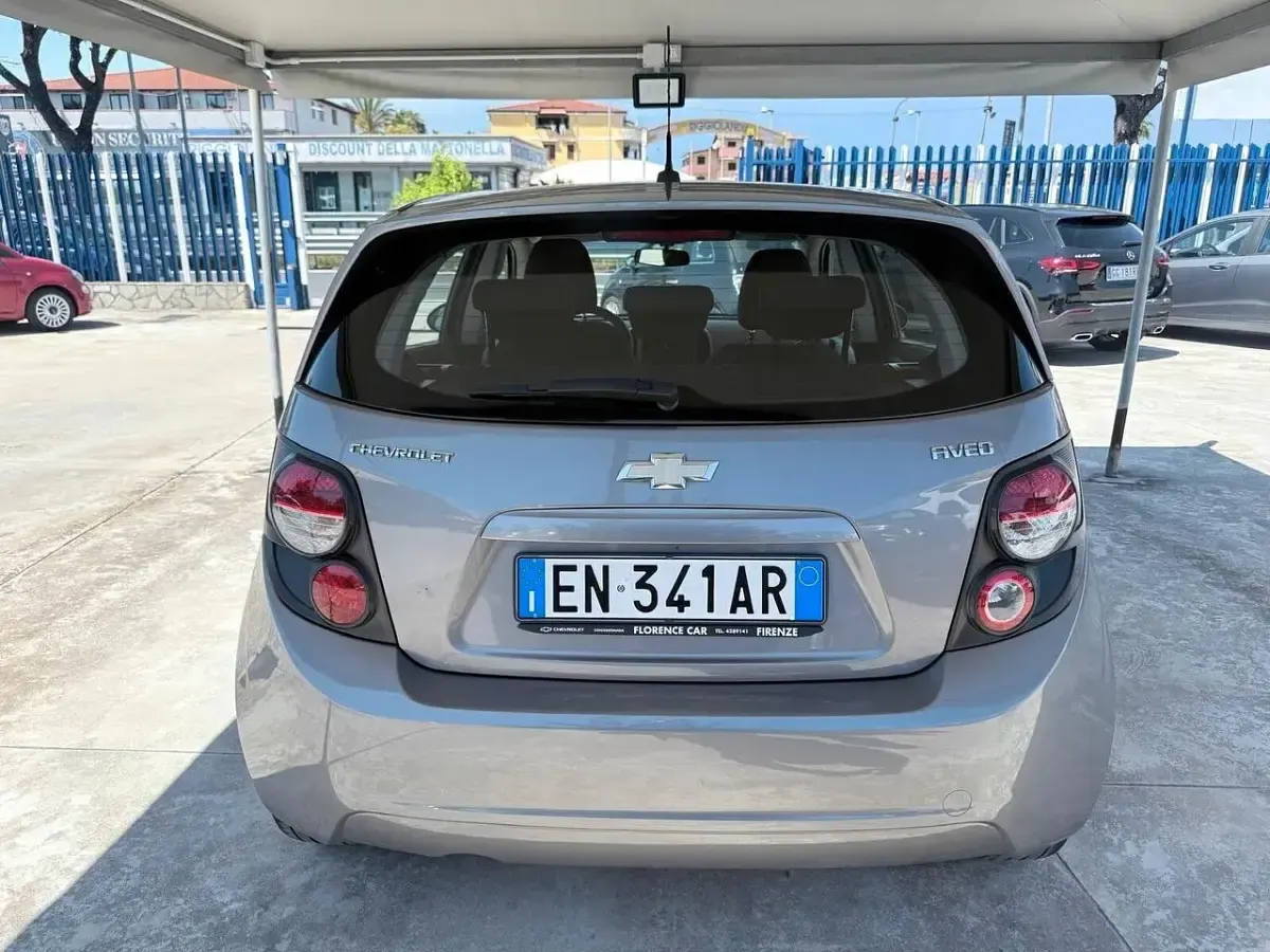 Usata Chevrolet Aveo LT 75 CV (55 kW) 2012 Grigio Berlina