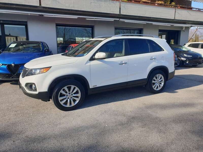 Bianco Usata 2011 Kia Sorento SUV | 7000 € (Ottimo prezzo) - Immagine 1/4