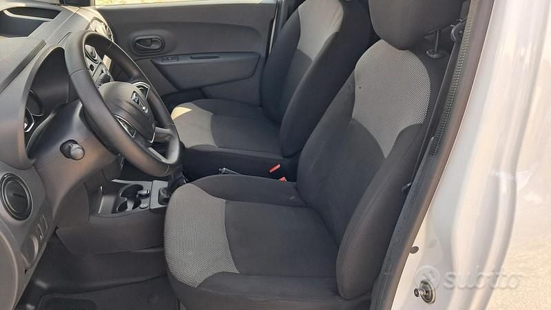 Usata Dacia Dokker 110 CV (80 kW) 2020 Bianco Monovolume