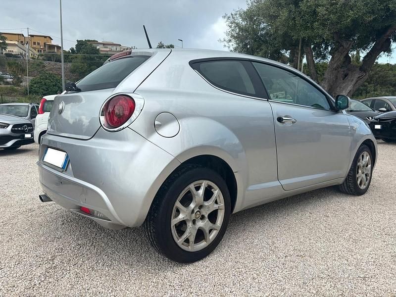 Usata Alfa Romeo MiTo 120 CV (88 kW) 2009 Grigio Utilitaria