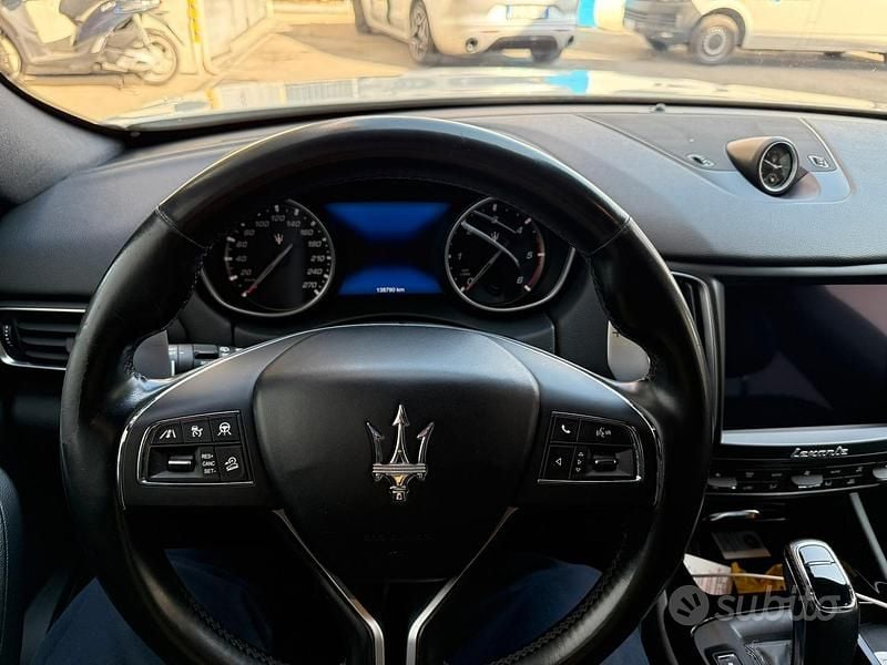 Usata Maserati Levante 250 CV (183 kW) 2020 Bianco SUV