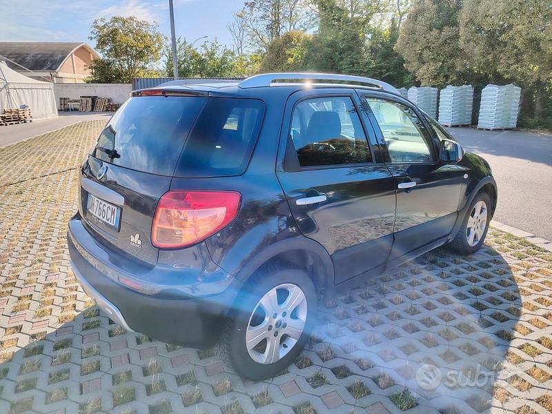 Occasion Fiat Sedici 120 ch (88 kW) 2007 Noir SUV