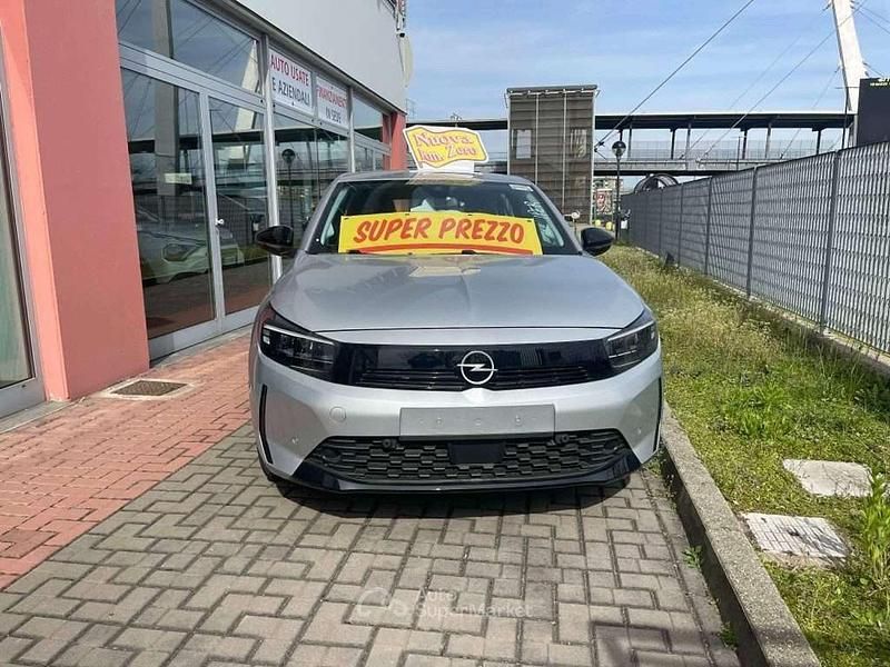 Nuova Opel Corsa 75 CV (55 kW) 2026 Gray Utilitaria