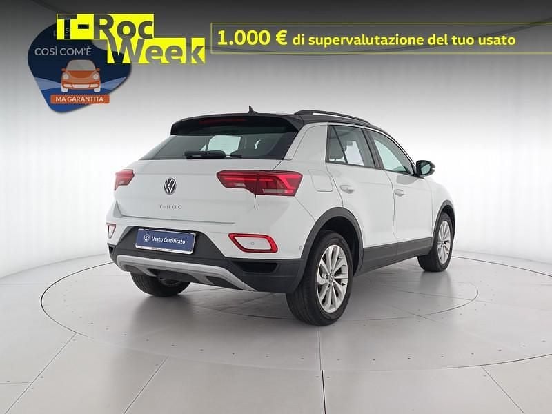 Usata VW T-Roc Life 110 CV (80 kW) 2022 Pure white deep black perlato SUV