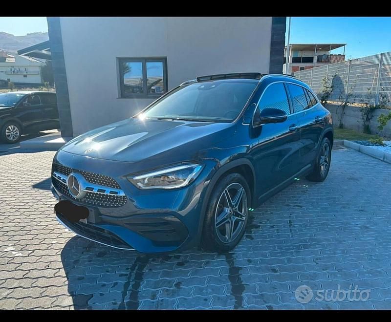 Usata Mercedes GLA220 Premium 190 CV (139 kW) 2022 Grigio SUV