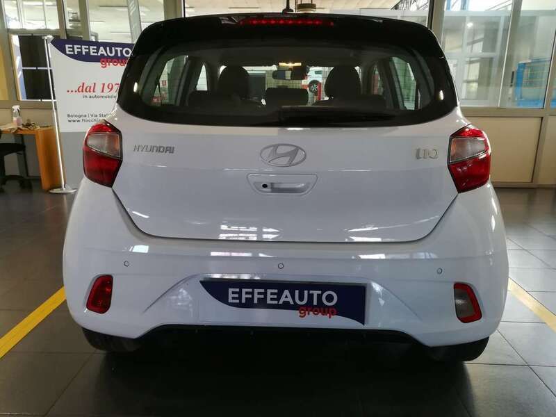 Usata Hyundai i10 63 CV (46 kW) 2024 Bianco Utilitaria