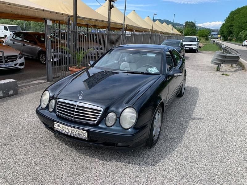 Usata Mercedes CLK200 Elegance 163 CV (119 kW) 2000 Blu Coupé