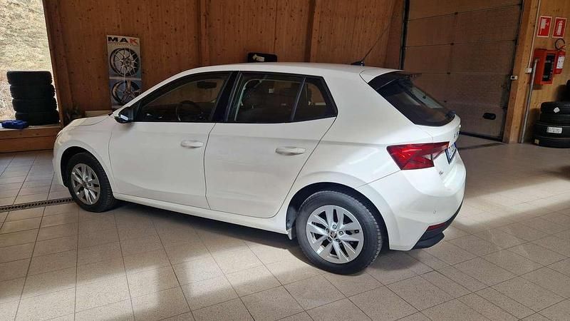 Usata Skoda Fabia Ambition 95 CV (69 kW) 2023 Bianco Utilitaria