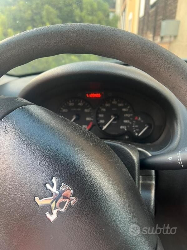 Usata Peugeot 206 75 CV (55 kW) 2006 Nero Coupé