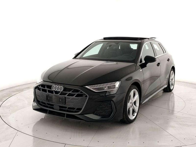 Nuova Audi A3 S-Line 150 CV (110 kW) 2025 Nero mythos metal. Berlina