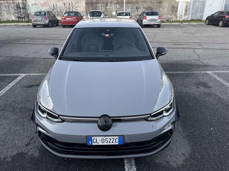 Usata VW Golf VIII R-line 150 CV (110 kW) 2022 Grigio Berlina