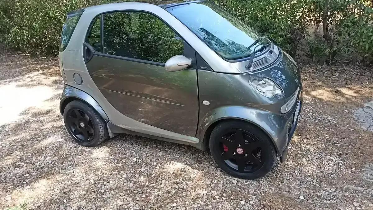 Usata Smart ForTwo Coupé 71 CV (52 kW) 2003 Grigio Coupé