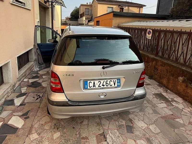 Usata Mercedes A140 Classic 82 CV (60 kW) 2002 Argento Monovolume