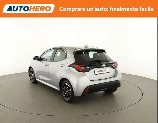 Usata Toyota Yaris Trend 116 CV (85 kW) 2023 Grigio Utilitaria