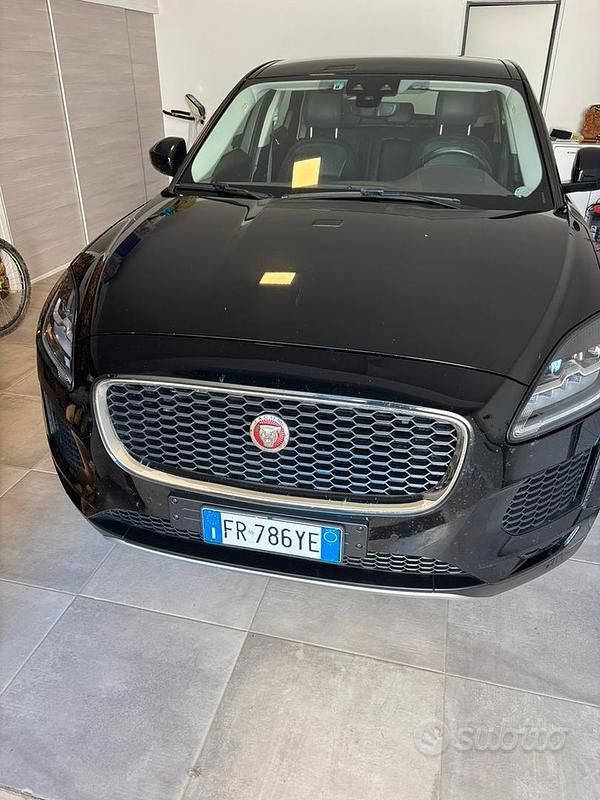 Usata 2018 Jaguar E-Pace R-Dynamic SUV | 16.500 € (Super prezzo) - Immagine 1/4