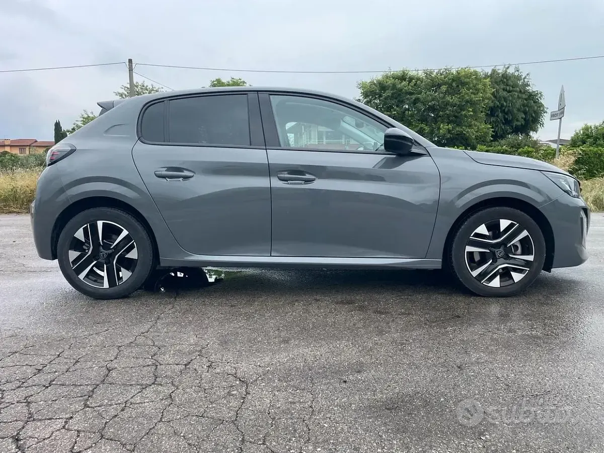 Brugt Peugeot 208 Allure 101 HK (74 kW) 2024 Grå Hatchback