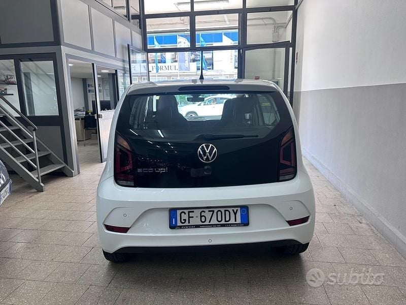 Usata VW up! Move 67 CV (49 kW) 2022 Bianco Utilitaria