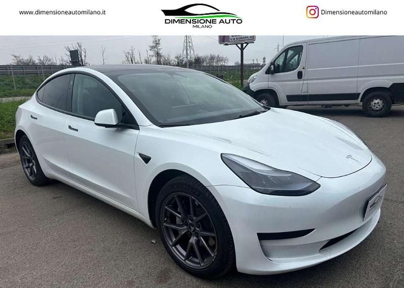 Usata Tesla Model 3 Standard Range 88 kW (120 CV) 2023 Bianco Berlina