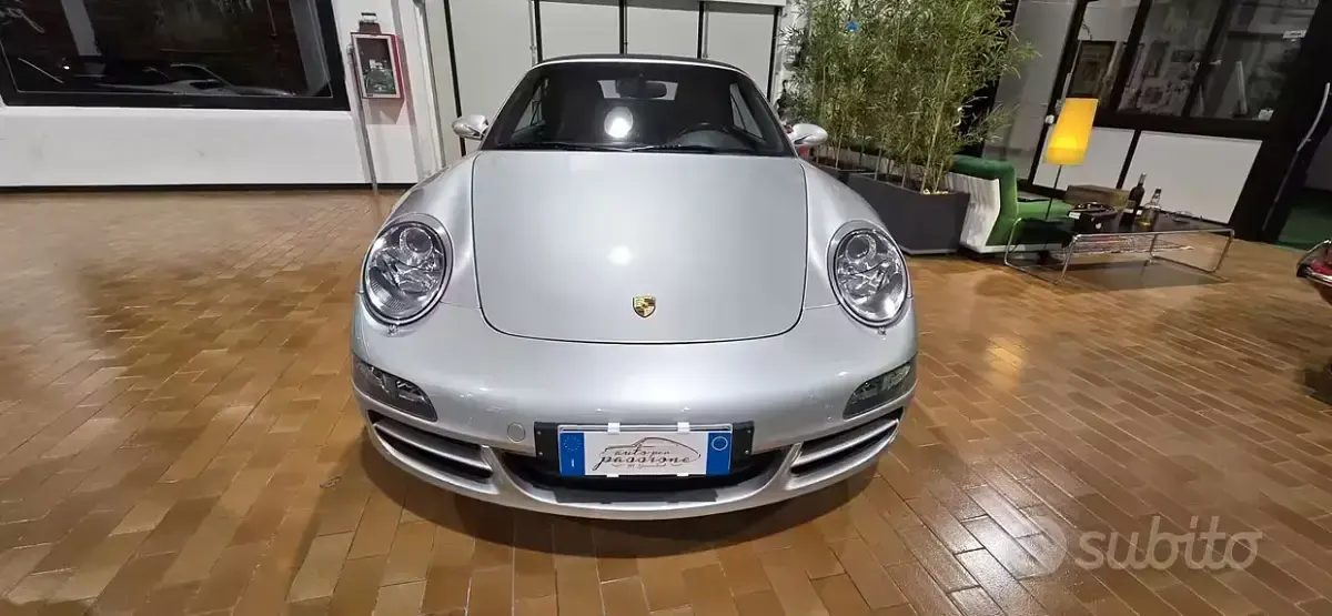 Usata Porsche 911 Carrera S Cabriolet 355 CV (261 kW) 2005 Grigio Cabrio