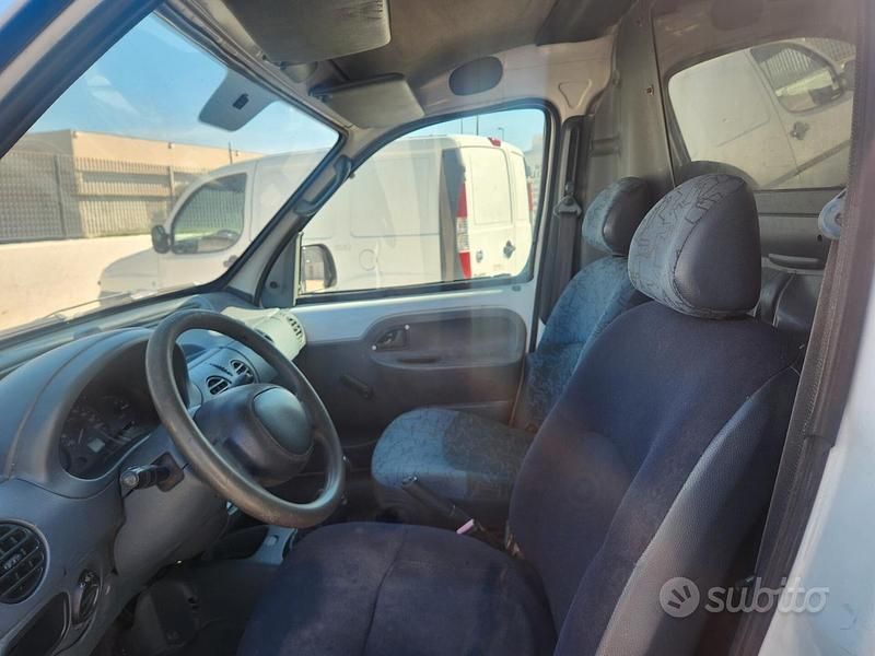 Usata Renault Kangoo 54 CV (39 kW) 1999 Bianco Monovolume