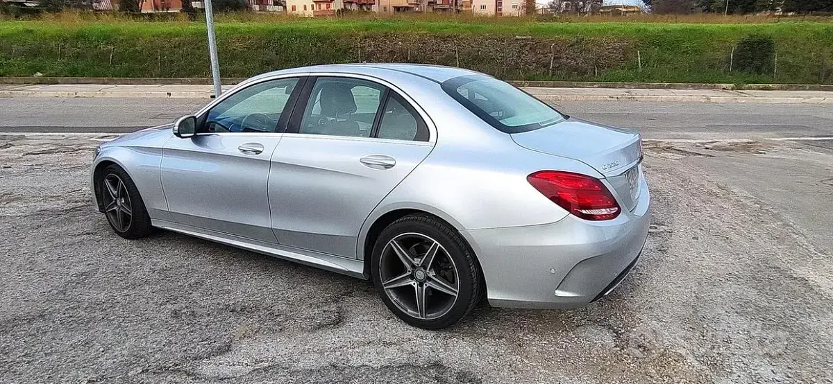 Usata Mercedes C220 Premium 170 CV (125 kW) 2014 Grigio Berlina