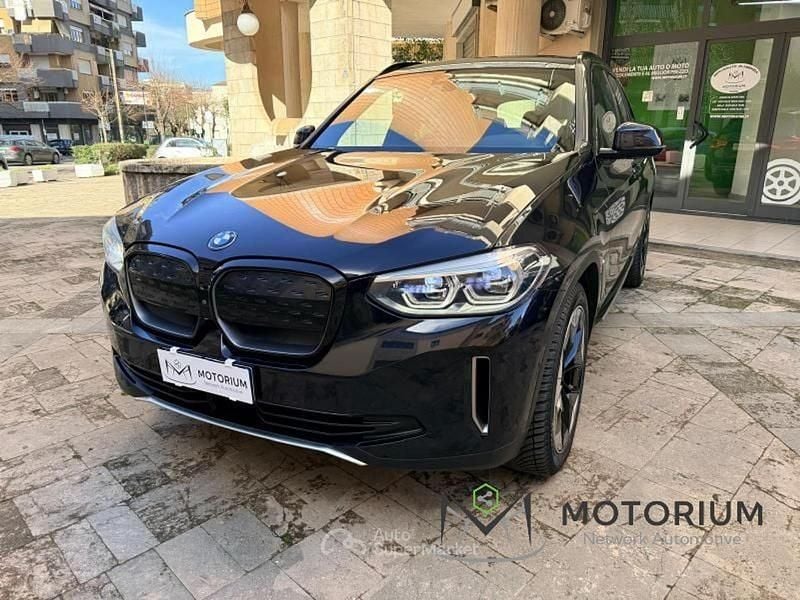 Usata BMW iX3 Impressive 80 kW (109 CV) 2021 Nero SUV