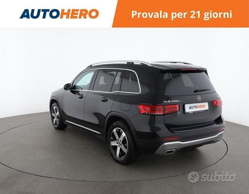 Usata Mercedes GLB200 149 CV (109 kW) 2020 Nero SUV
