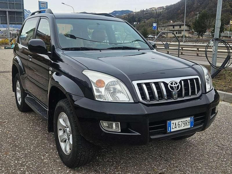 Nero Usata 2005 Toyota Land Cruiser SUV | 13.650 € (Super prezzo) - Immagine 1/4