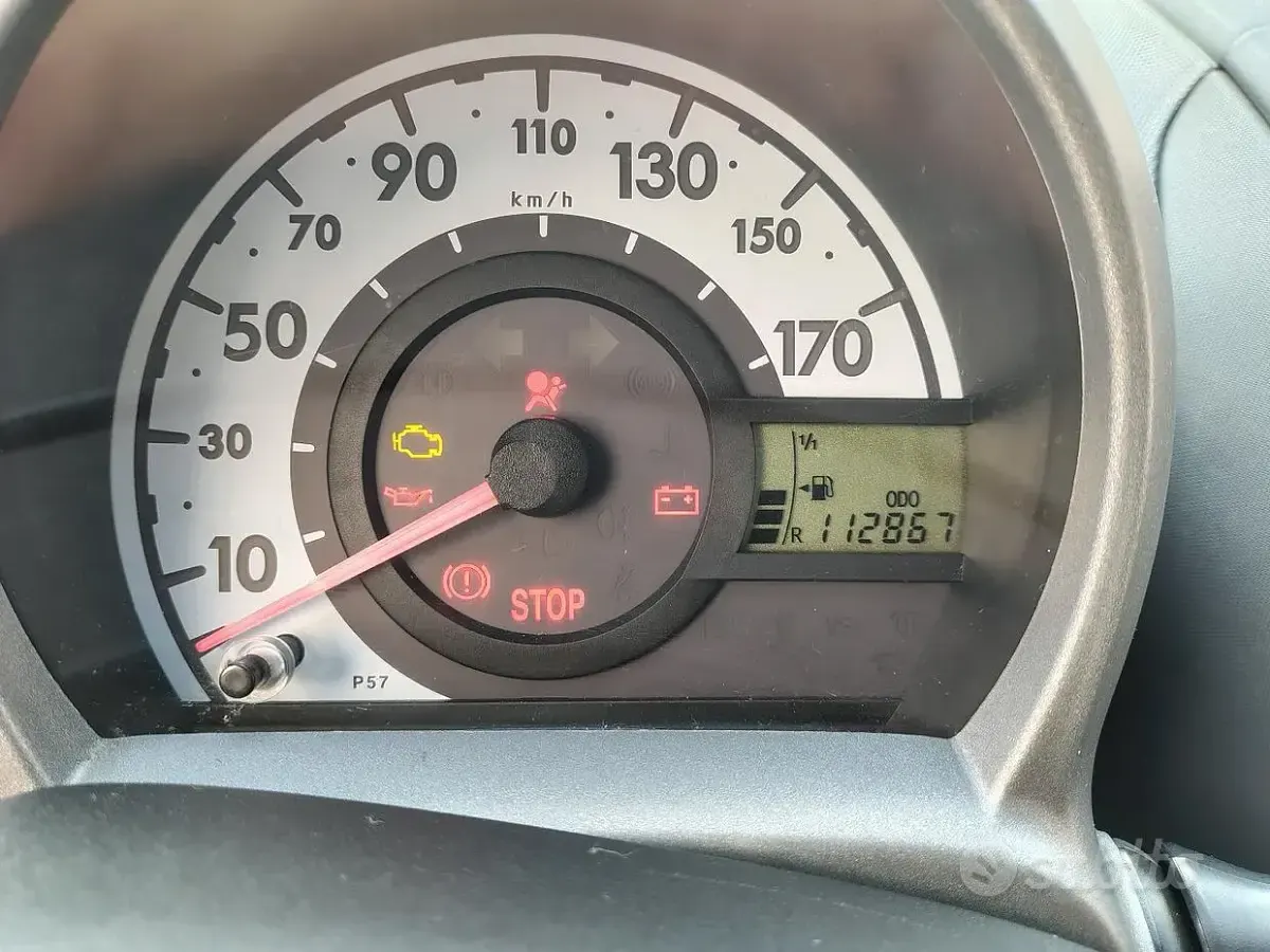 Usata Peugeot 107 68 CV (50 kW) 2007 Utilitaria