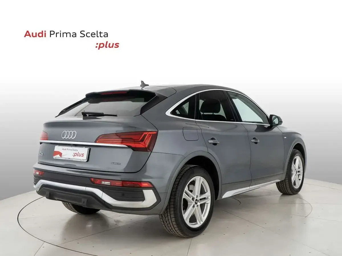 Usata Audi Q5 Sportback S-line plus 204 CV (150 kW) 2022 Grigio daytona perla SUV