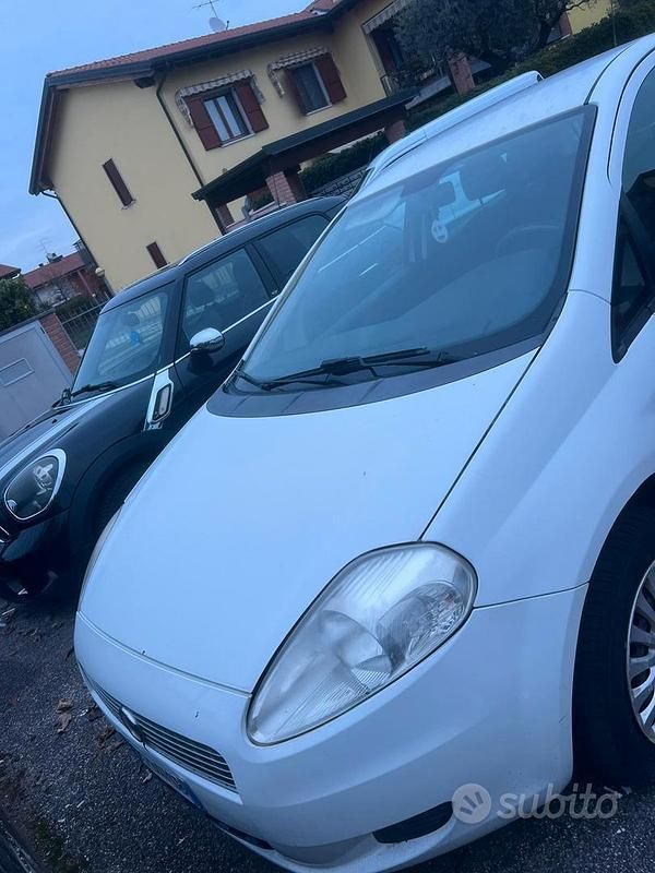Usata Fiat Grande Punto 65 CV (47 kW) 2007 Utilitaria