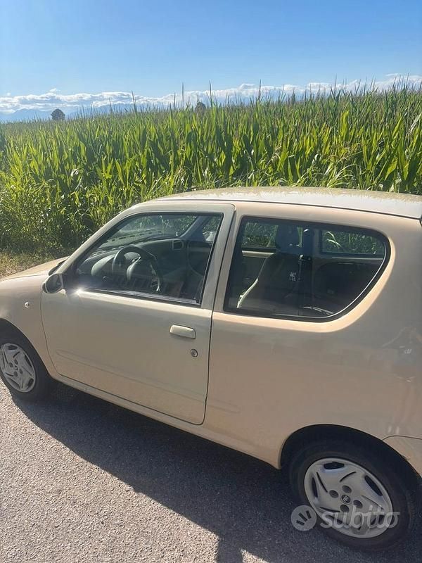 Usata Fiat 600 54 CV (39 kW) 2007 Utilitaria