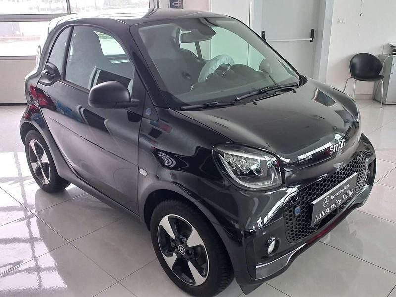 Usata Smart ForTwo Coupé Superpassion 60 kW (82 CV) 2023 Nero Utilitaria